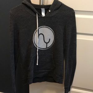 Honor Yoga charcoal grey sweatshirt.